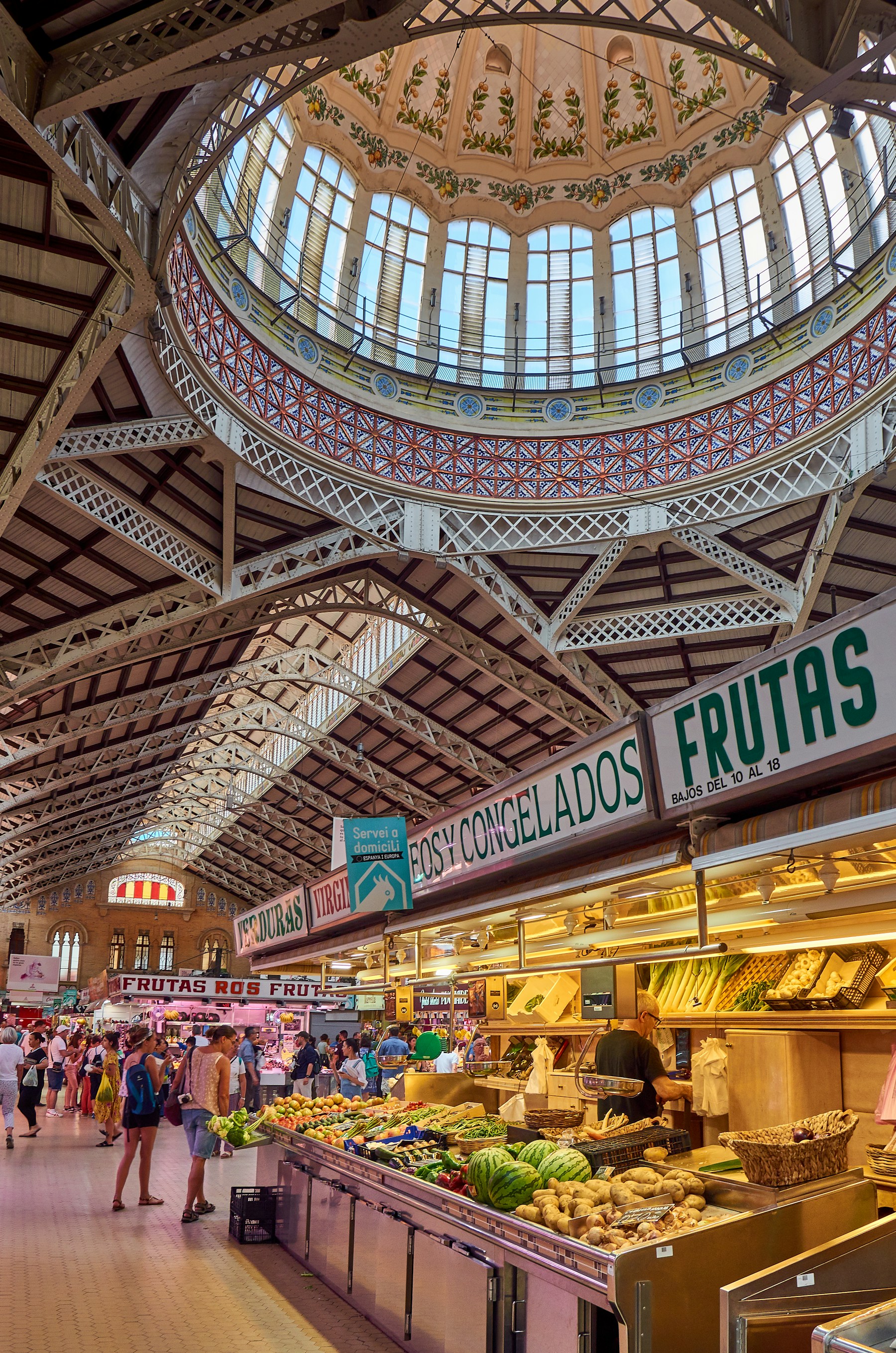 Interior del Mercado Central de Valencia
